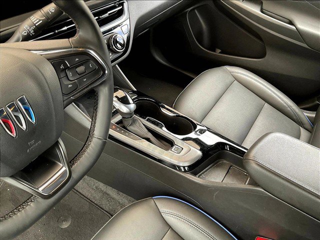 Used 2025 Buick Envista Sport Touring w/ Convenience I Package FWD image 11