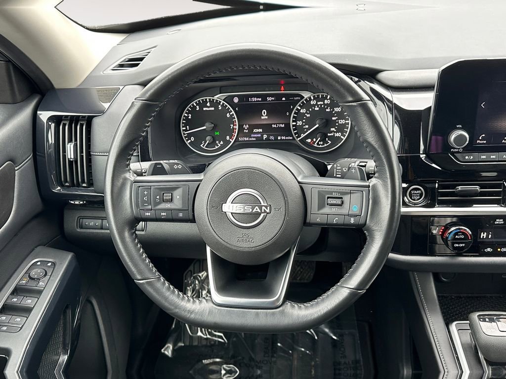 Used 2024 Nissan Pathfinder SV image 12