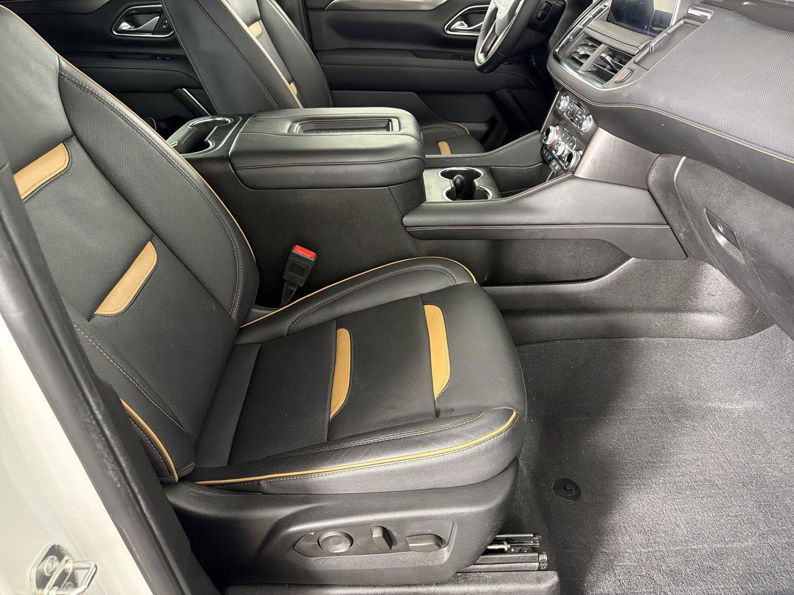 Used 2023 GMC Yukon XL AT4 w/ LPO, Floor Liner Package AWD/4WD image 11