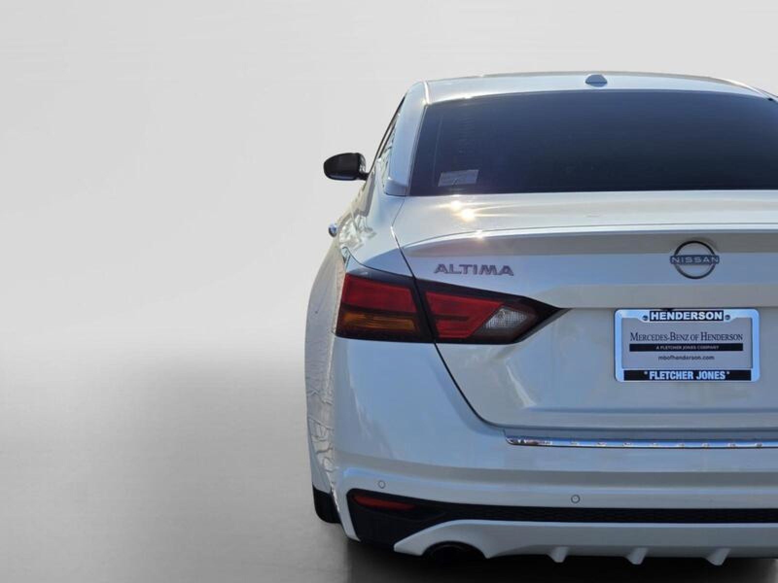 Used 2023 Nissan Altima 2.5 SL FWD image 11