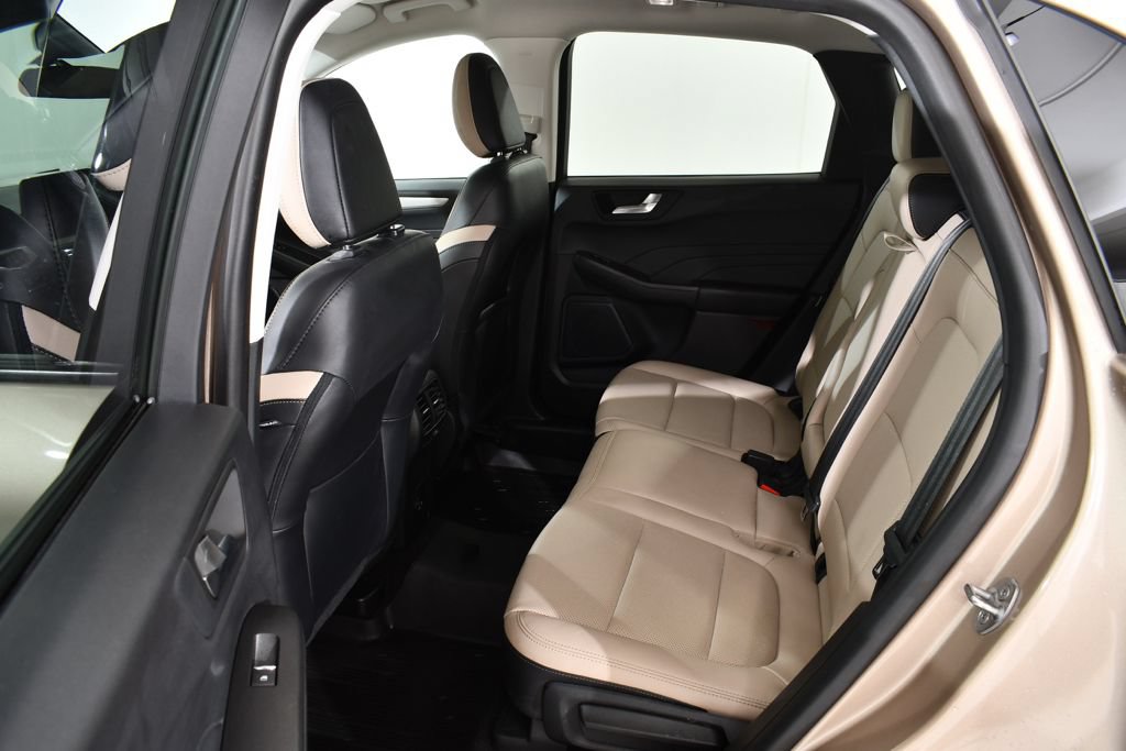 Used 2021 Ford Escape SEL AWD/4WD image 16