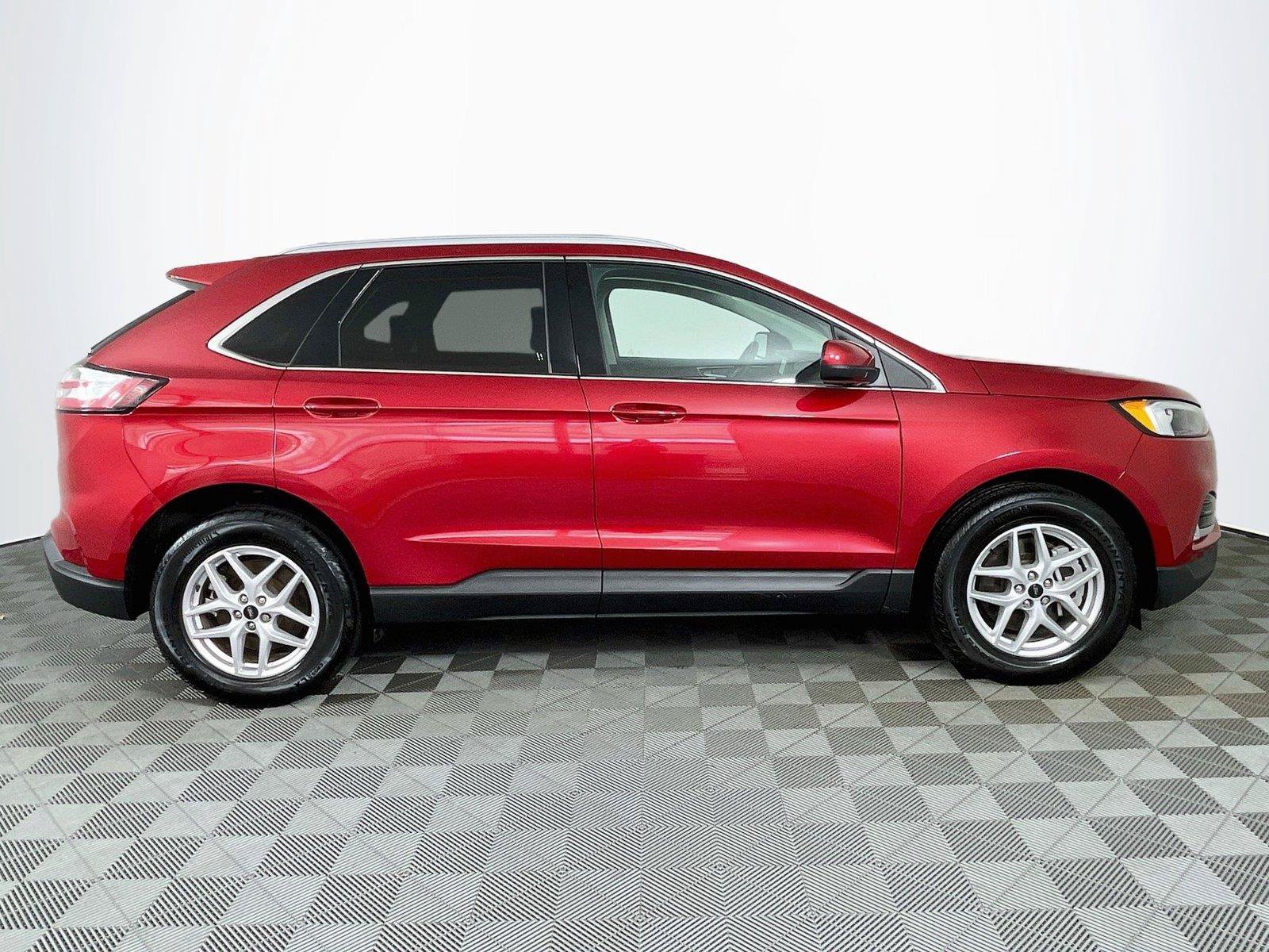 Used 2023 Ford Edge SEL w/ Convenience Package AWD/4WD image 10