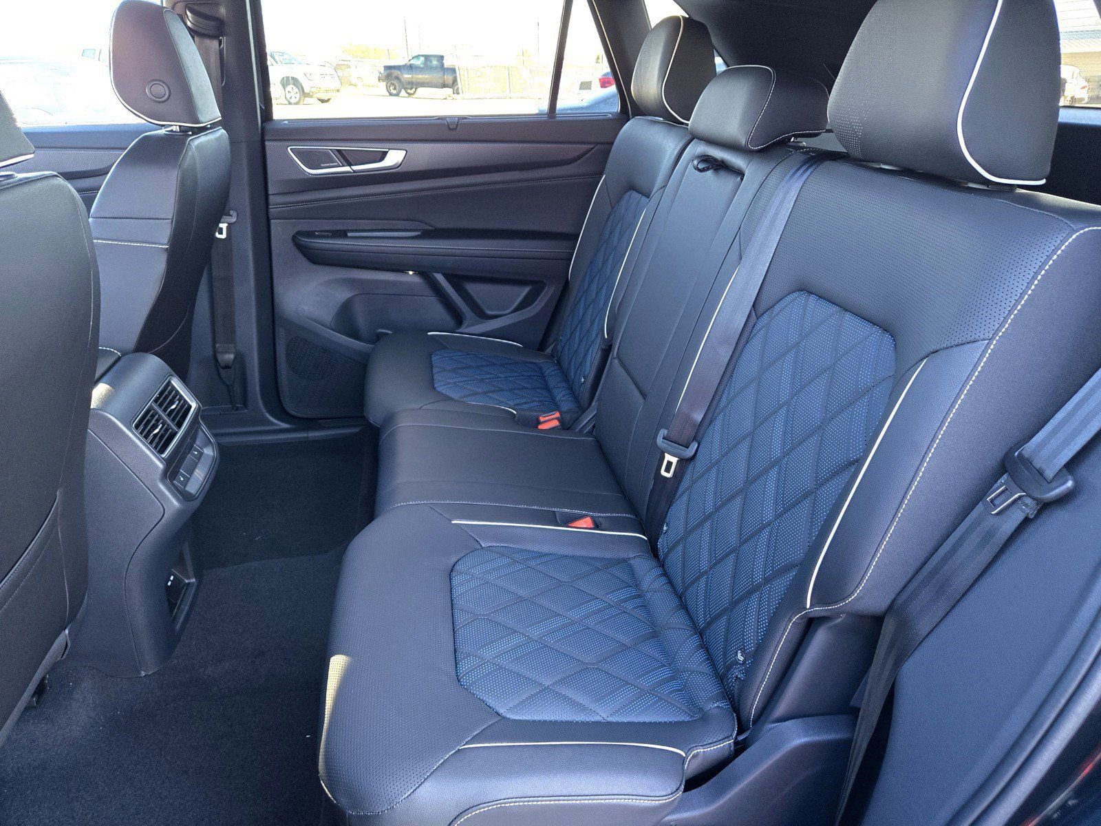 New 2025 Volkswagen Atlas Cross Sport SEL Premium R-Line image 20