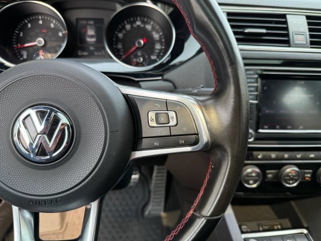 Used 2017 Volkswagen Jetta GLI FWD image 27