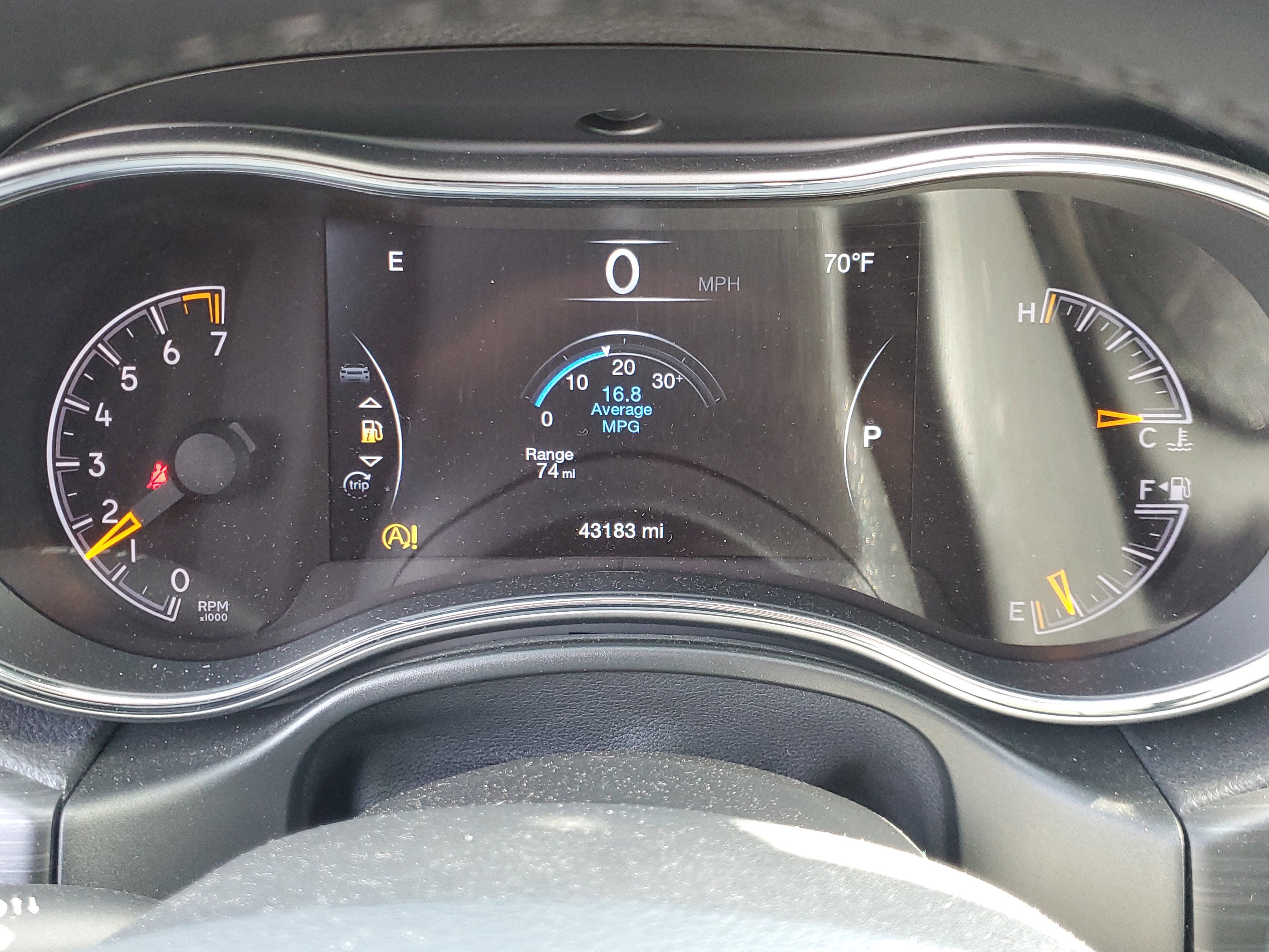 Used 2022 Jeep Grand Cherokee Laredo X image 33