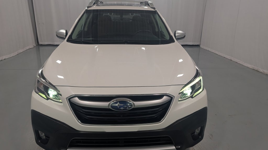 Used 2021 Subaru Outback Touring XT AWD/4WD image 3