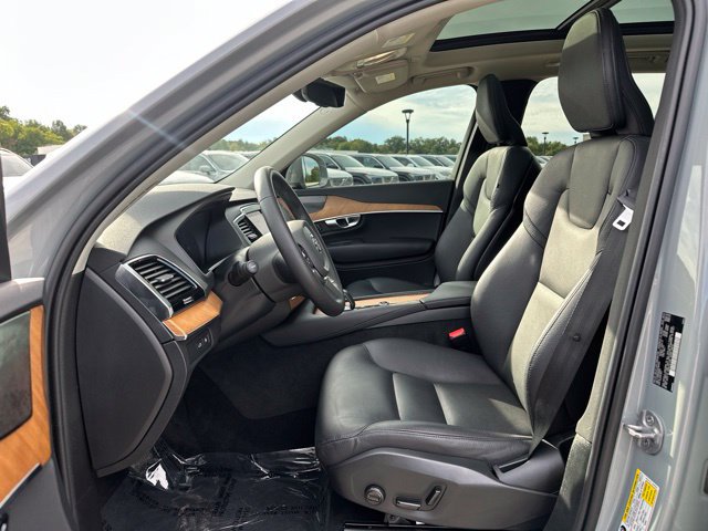 Certified 2024 Volvo XC90 T8 Plus w/ Protection Package Premier AWD/4WD image 18