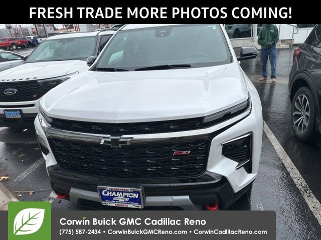 Used 2024 Chevrolet Traverse Z71 w/ Enhanced Driving Package AWD/4WD image 1