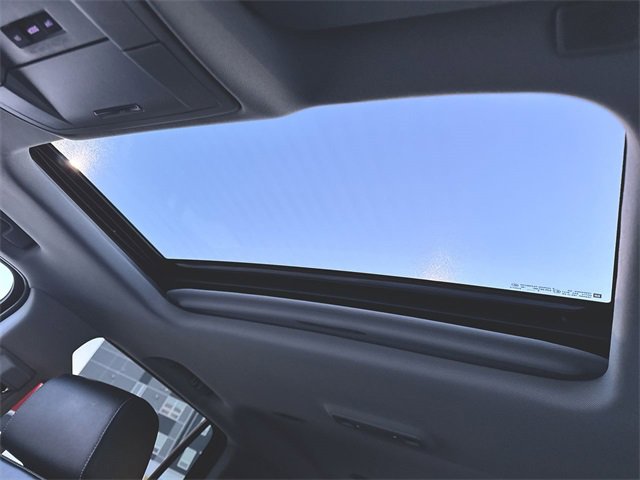 Used 2017 Chevrolet Tahoe LT image 18