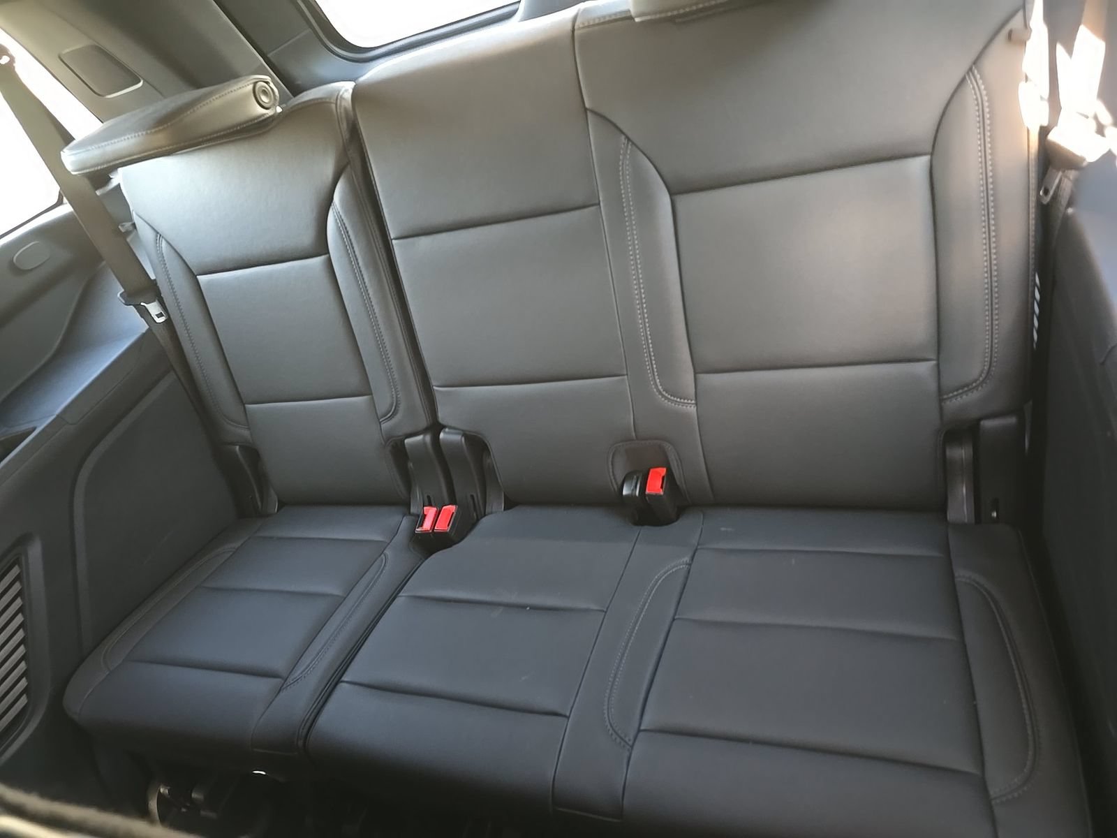 Used 2026 Chevrolet Tahoe Z71 AWD/4WD image 15