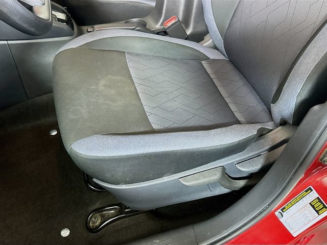 Used 2024 Nissan Versa SV FWD image 21