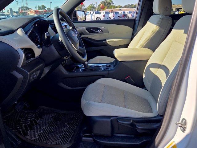 Used 2023 Chevrolet Traverse LS FWD image 5