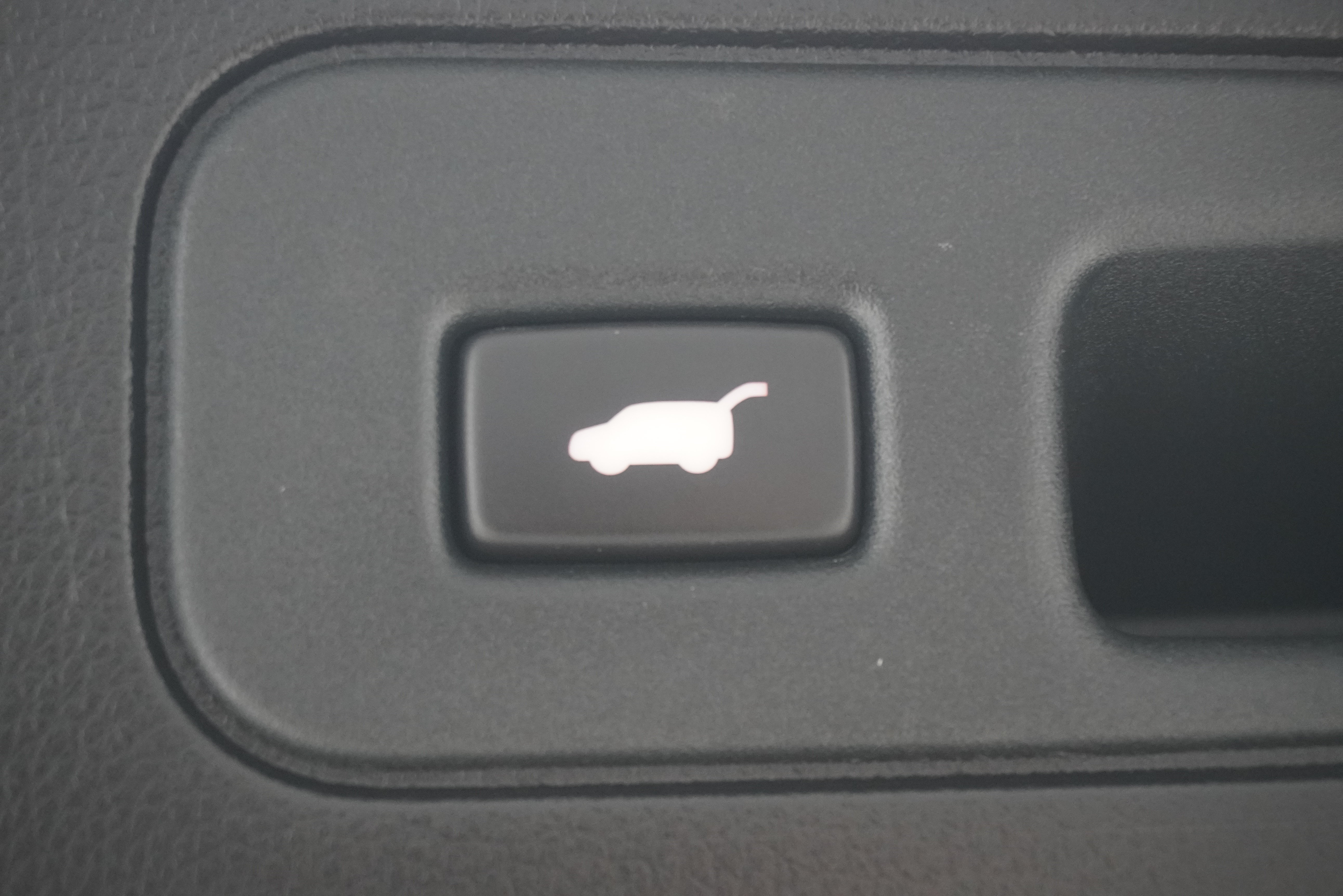 Used 2023 Honda Passport EX-L image 32