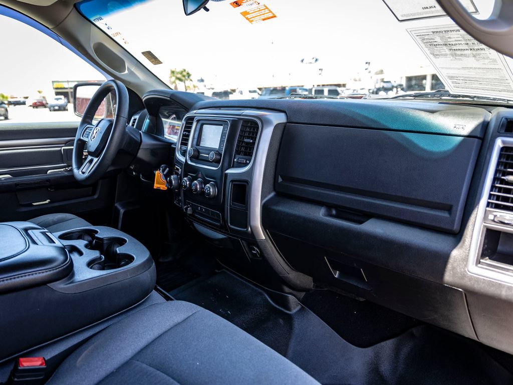 Used 2021 RAM 1500 Classic SLT AWD/4WD image 30