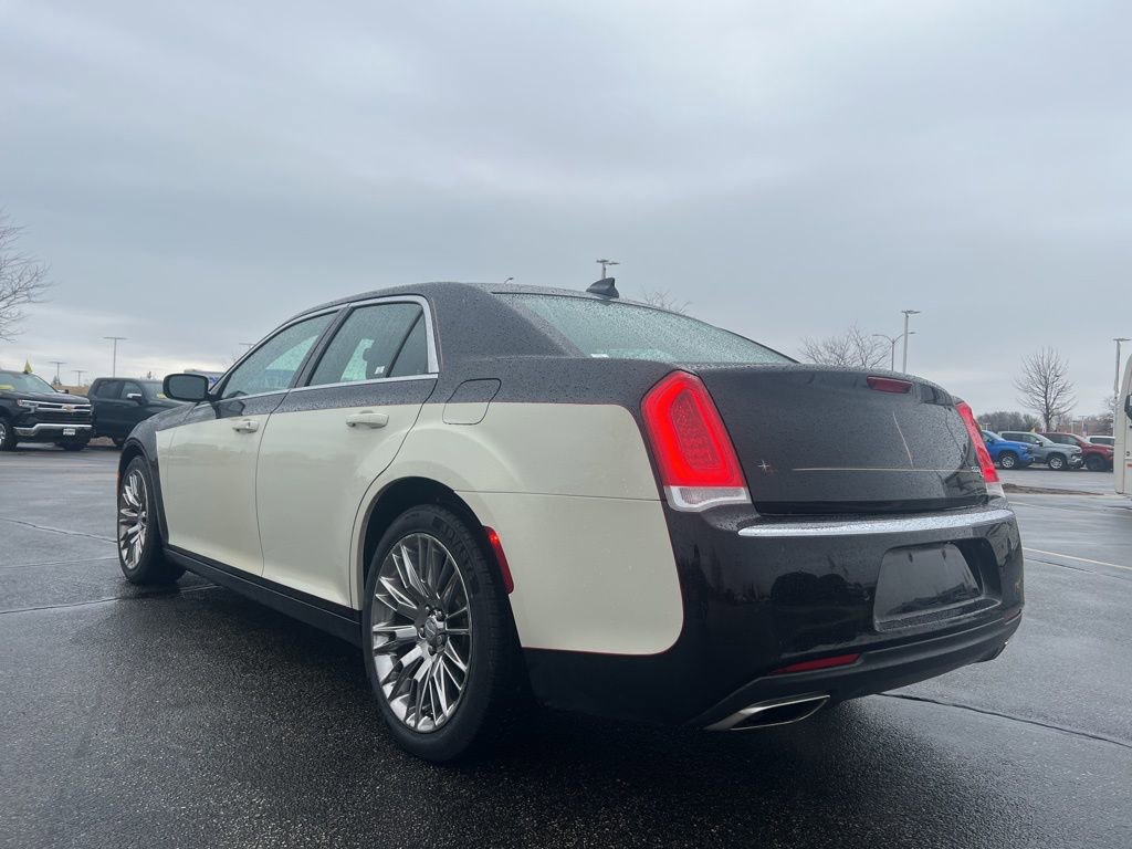 Used 2019 Chrysler 300 C w/ Sun, Sound & Nav Package image 6