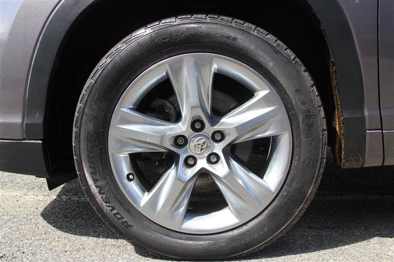 Used 2014 Toyota Highlander Limited FWD image 15