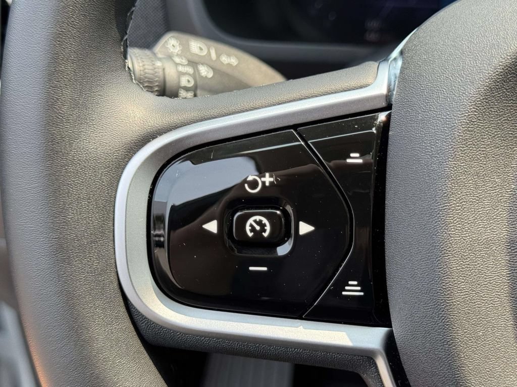 Certified 2026 Volvo XC90 B6 Ultra w/ Protection Package AWD/4WD image 23