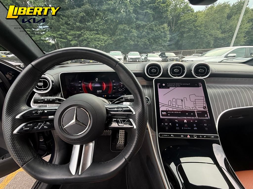 Used 2024 Mercedes-Benz GLC 300 4MATIC image 12
