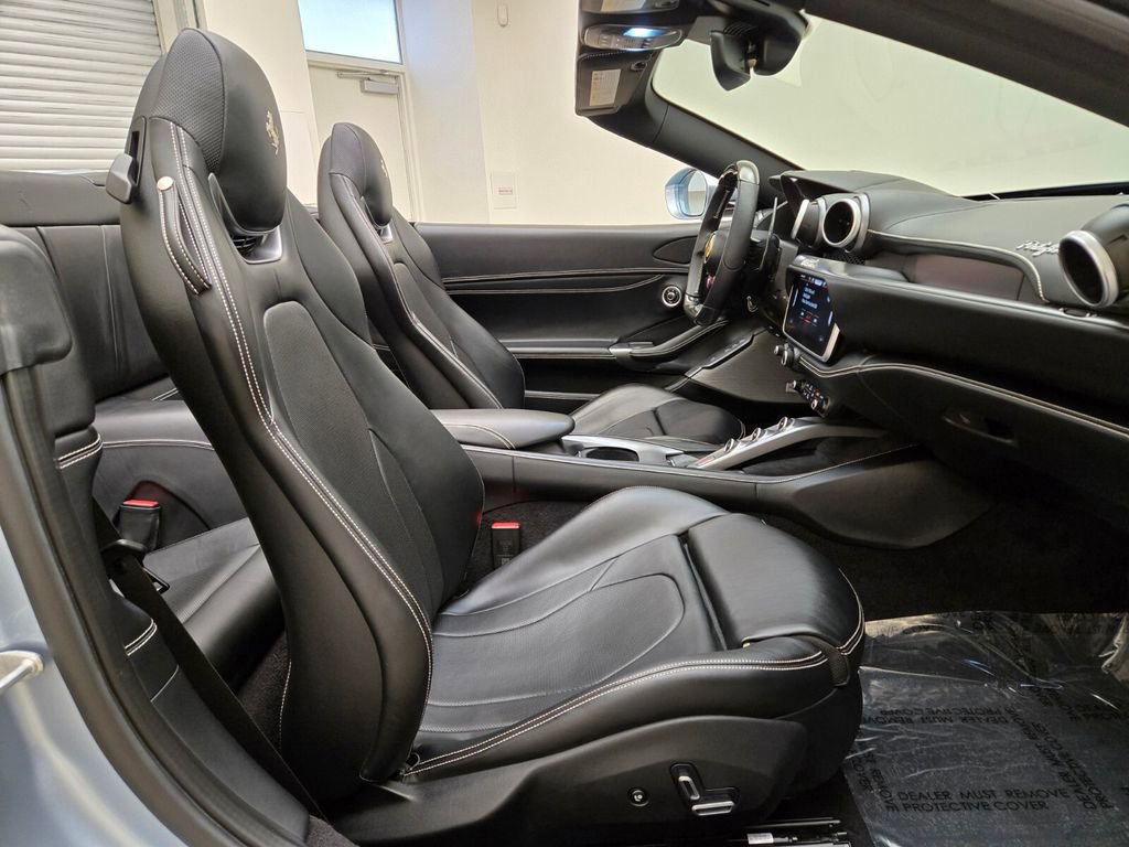 Used 2022 Ferrari Portofino M RWD image 25