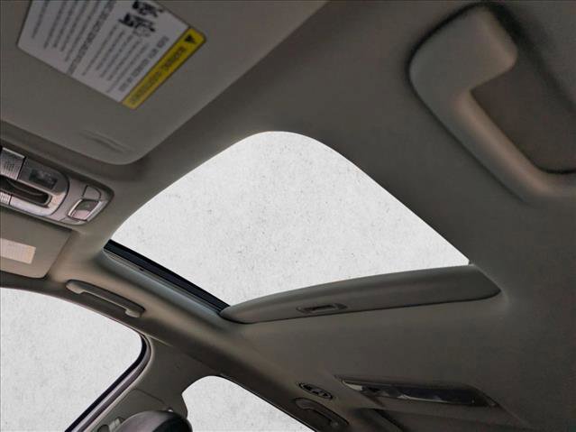 Used 2024 Kia Telluride SX image 16