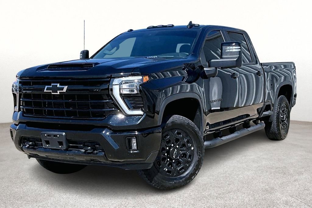 Used 2024 Chevrolet Silverado 2500 LT w/ Midnight Edition image 14