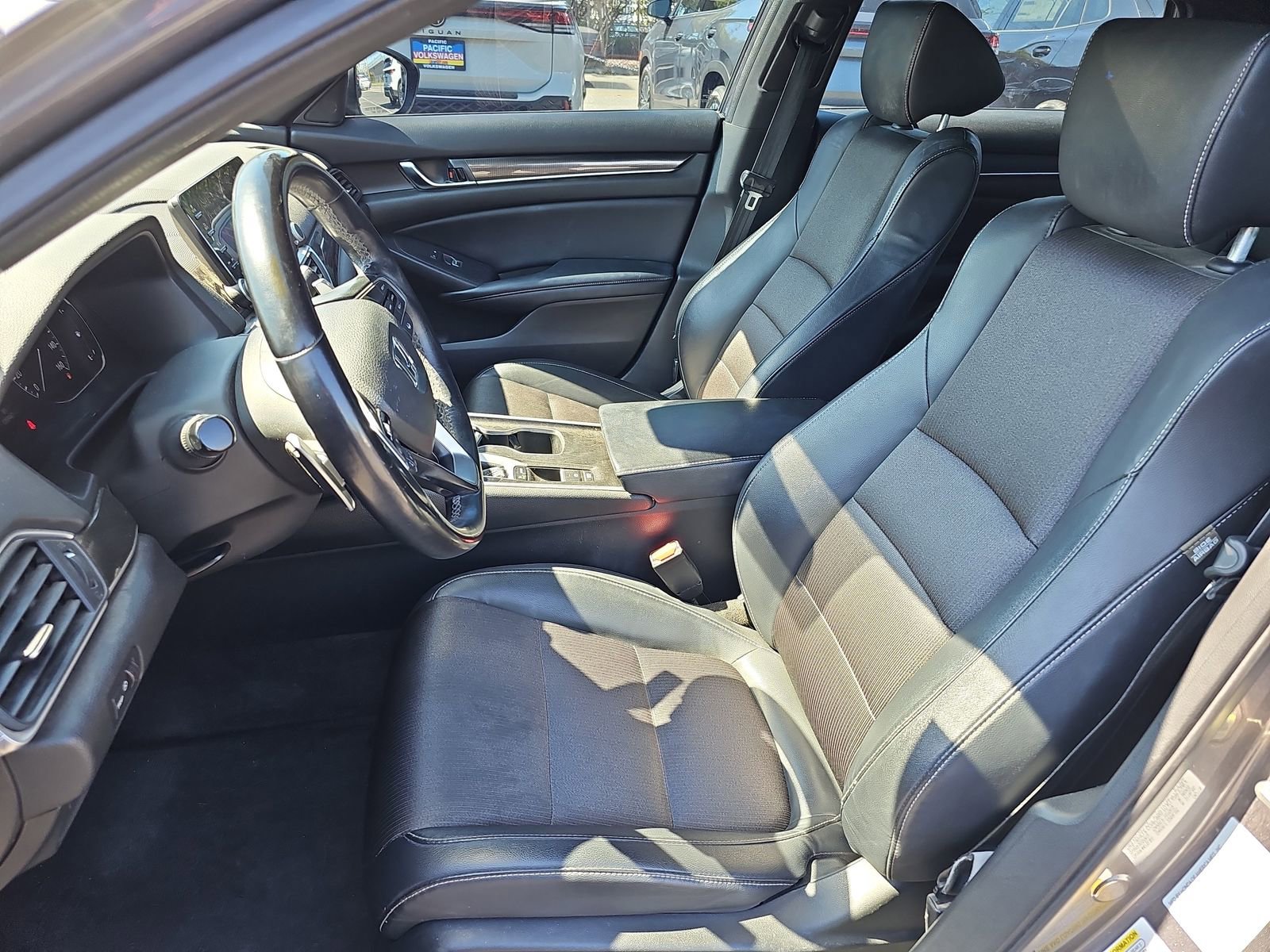 Used 2018 Honda Accord Sport image 16