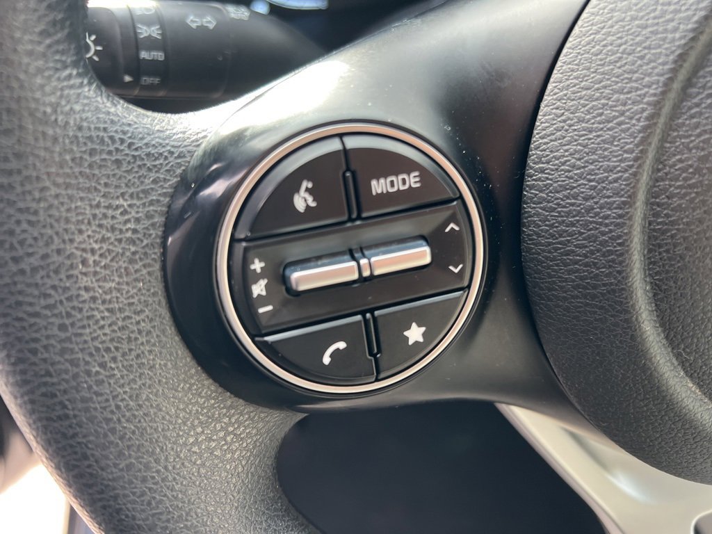 Certified 2023 Kia Soul LX image 13
