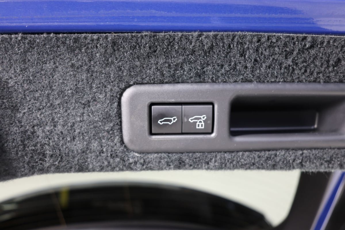 Used 2022 Lexus RX 450h F Sport w/ Cold Area Package (CT) AWD/4WD image 48
