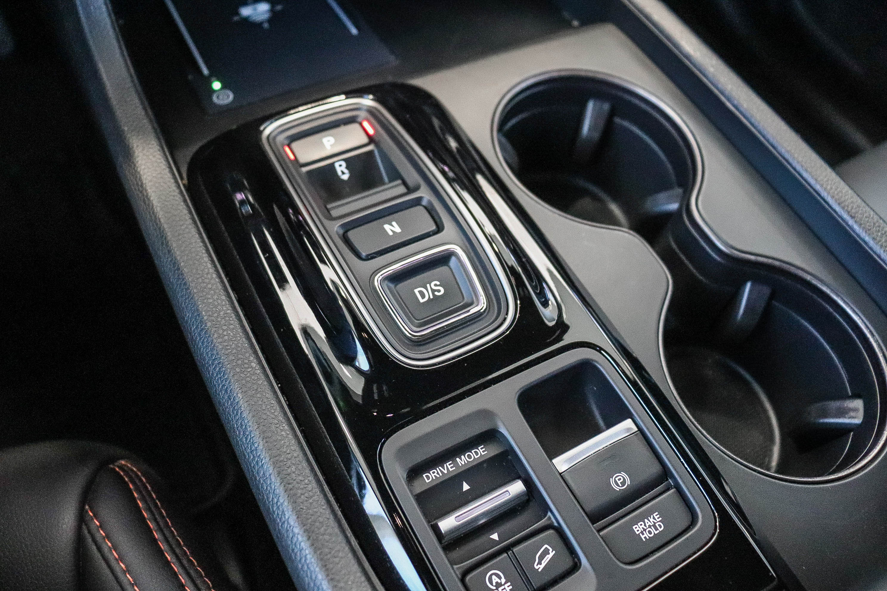 Used 2025 Honda Pilot TrailSport image 28