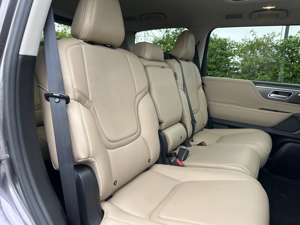 Certified 2026 INFINITI QX80 Pure w/ Cargo Package AWD/4WD image 35