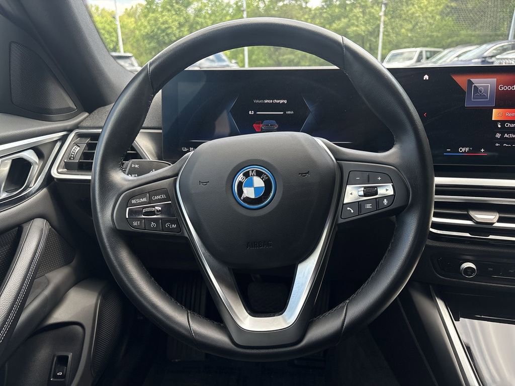 Used 2023 BMW i4 eDrive35 RWD image 11
