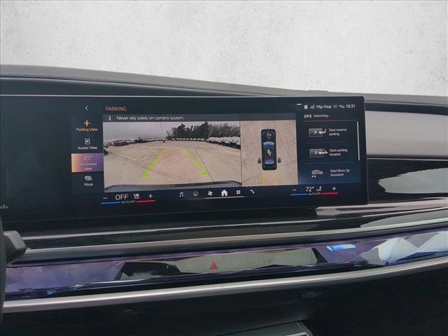 Used 2025 BMW 740i xDrive w/ Premium Package image 14