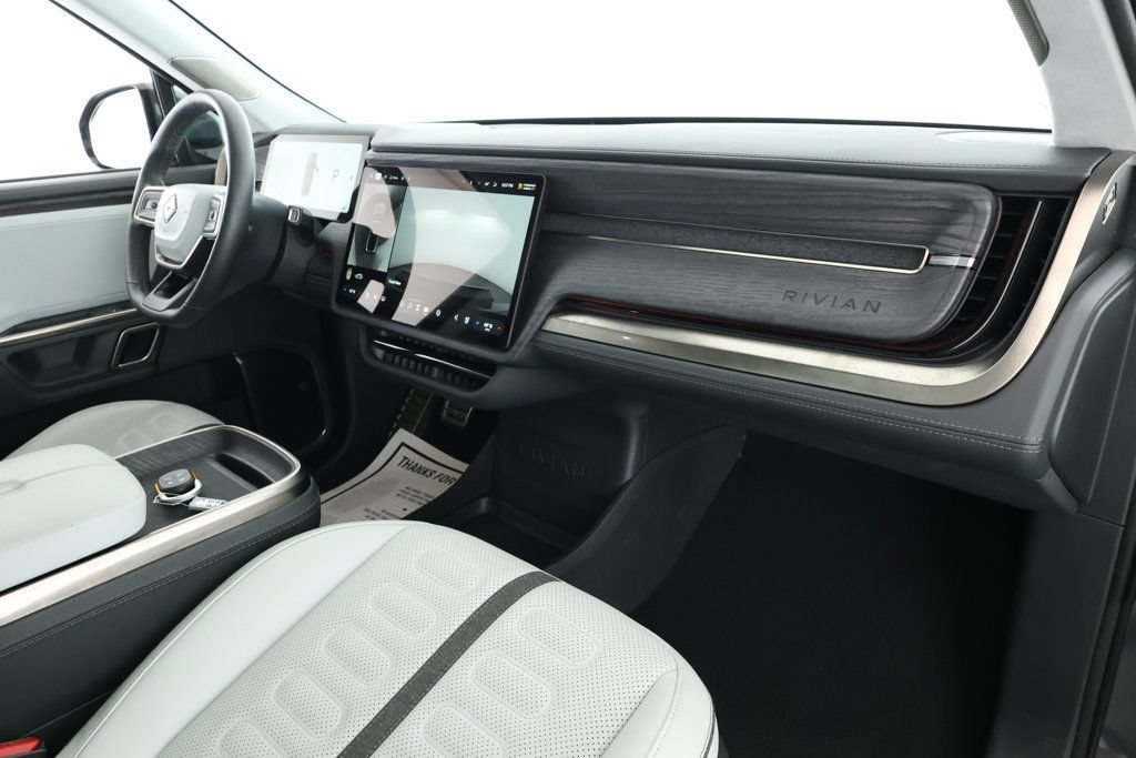 Used 2024 Rivian R1S Adventure AWD/4WD image 26