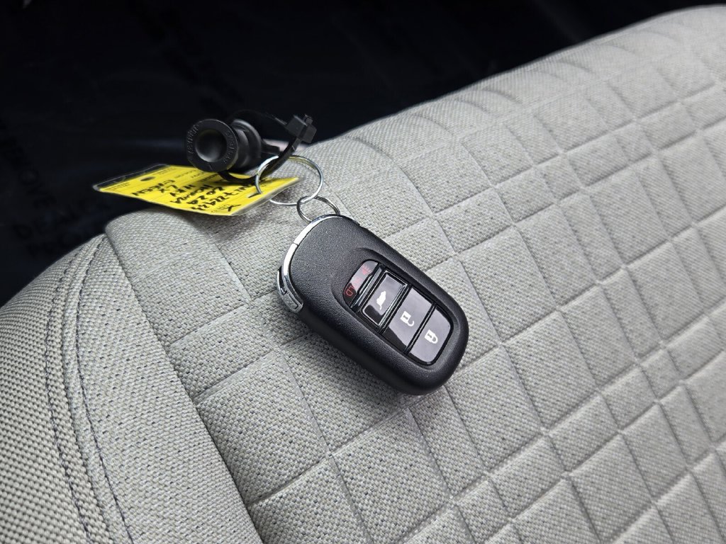 Certified 2024 Honda HR-V LX image 18