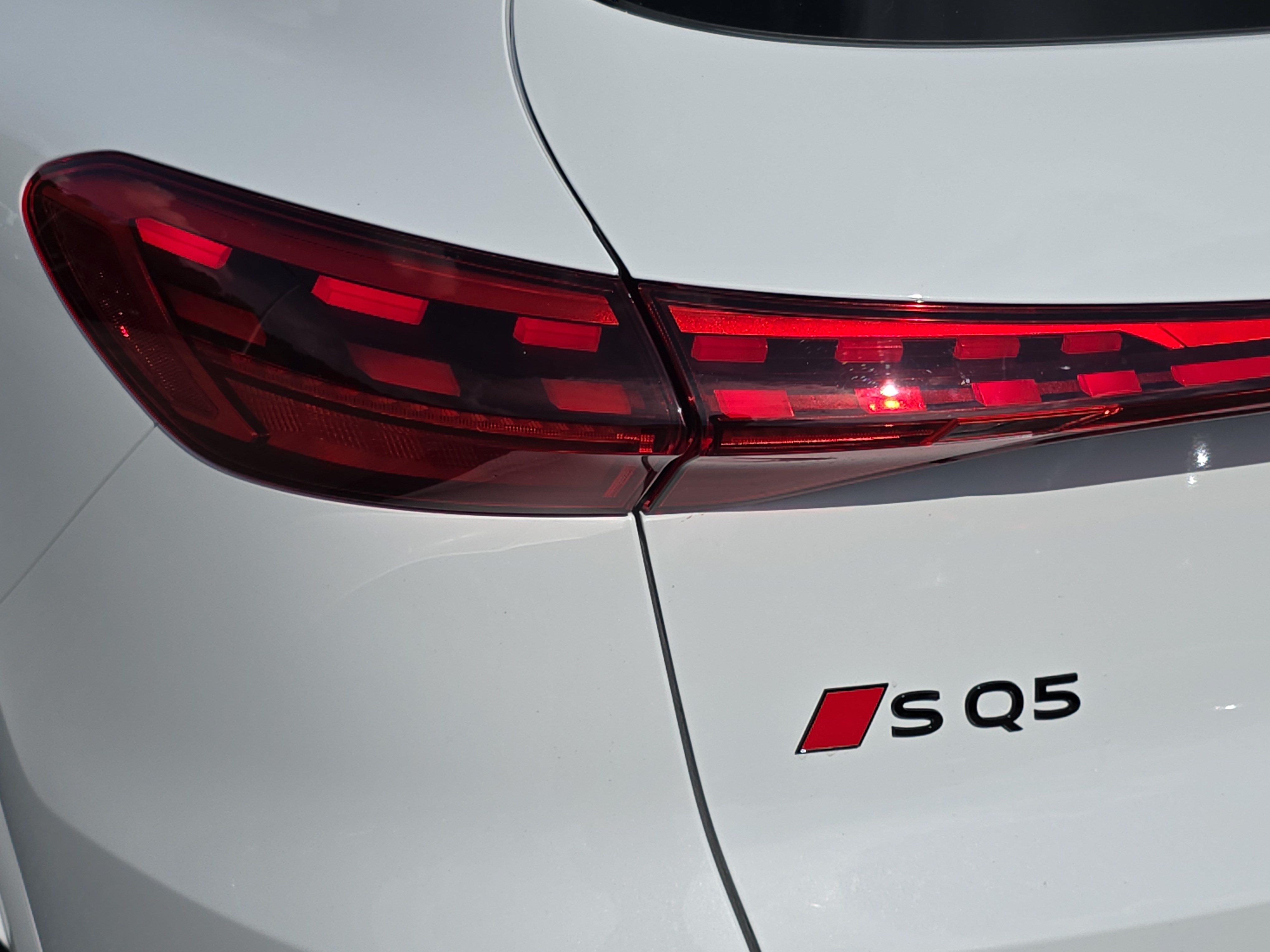 New 2026 Audi SQ5 Premium Plus AWD/4WD image 34