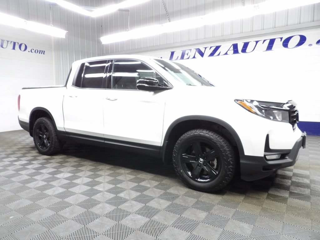 Used 2023 Honda Ridgeline Black Edition image 3