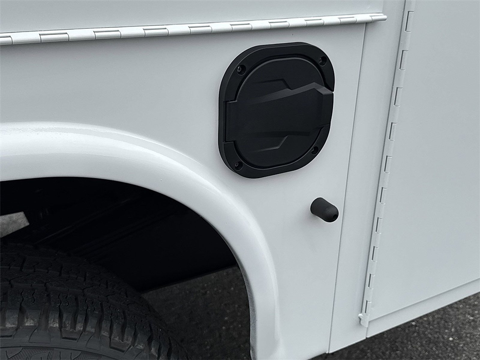New 2025 RAM 3500 Tradesman w/ Chrome Appearance Group AWD/4WD image 24
