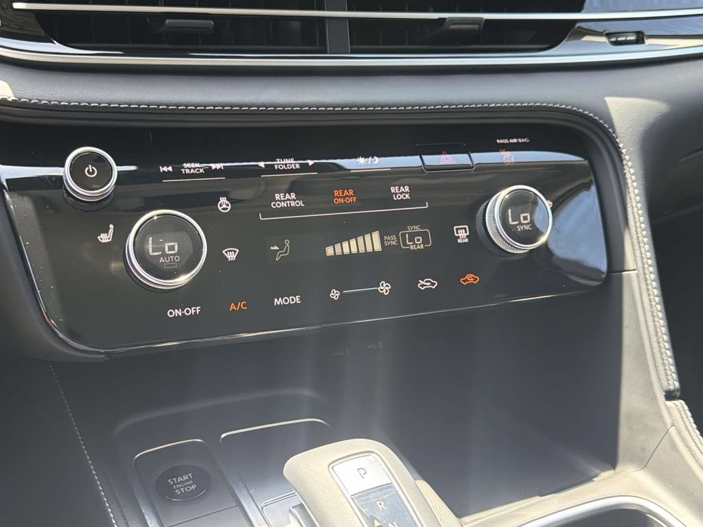 Certified 2026 INFINITI QX60 Pure w/ Cargo Package FWD image 24
