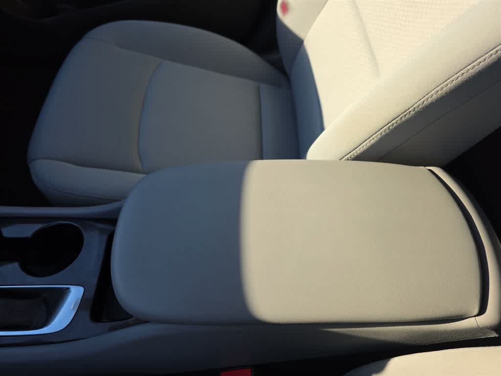 Used 2017 Chevrolet Malibu LS w/ LPO, Convenience Package 2 FWD image 24