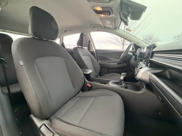 Used 2024 Hyundai Kona SE image 18