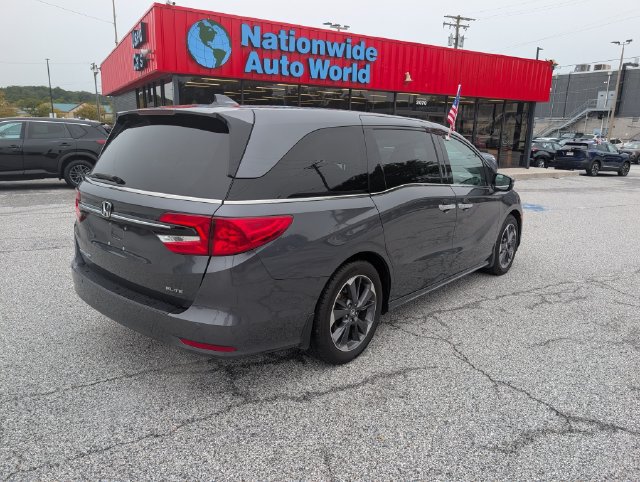 Used 2023 Honda Odyssey Elite image 5