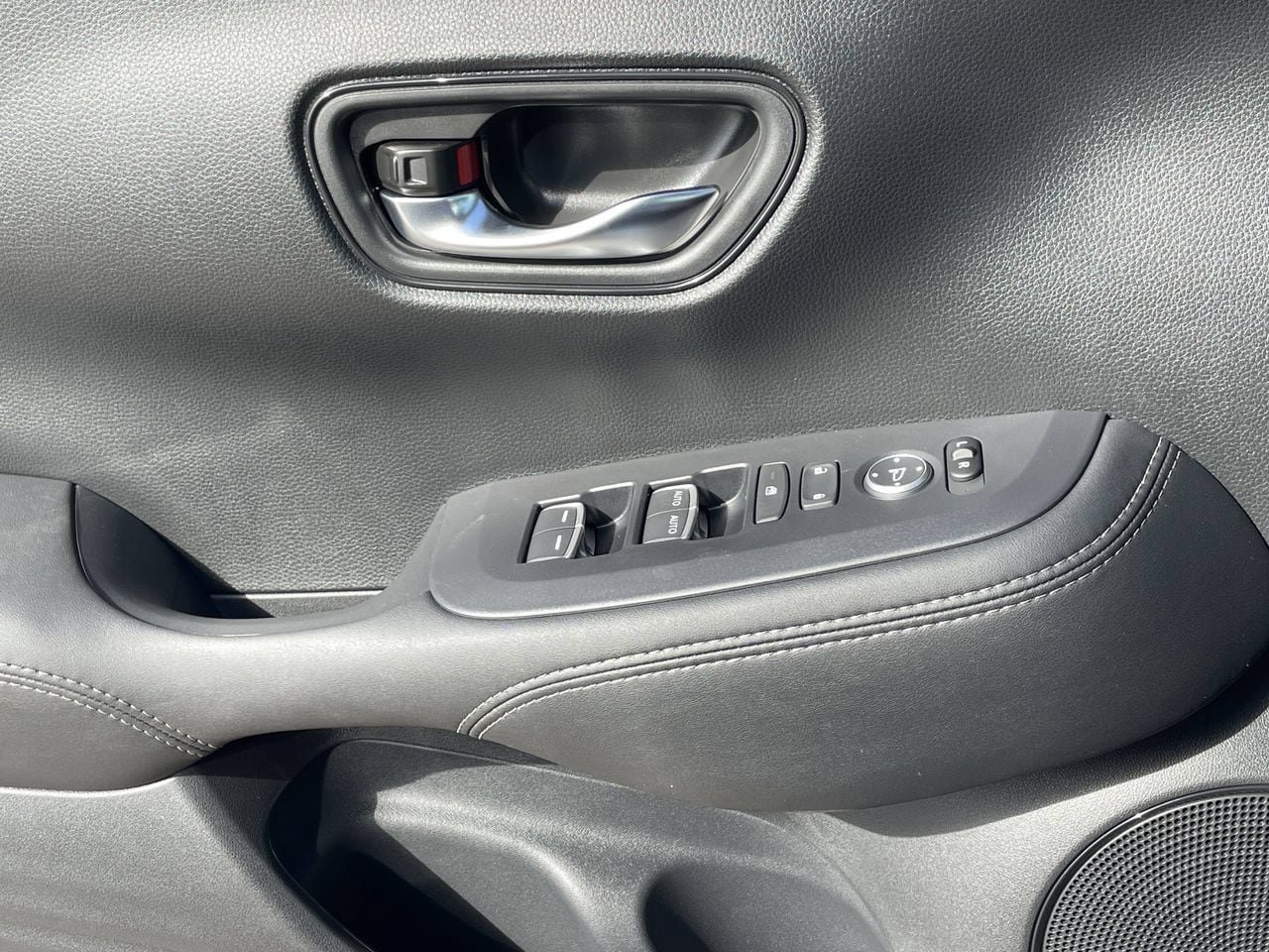 New 2027 Honda HR-V EX-L image 22