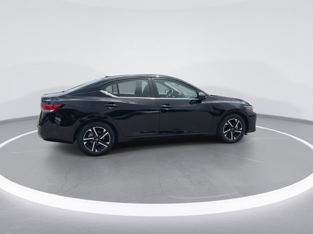 Used 2025 Nissan Sentra SV FWD image 8