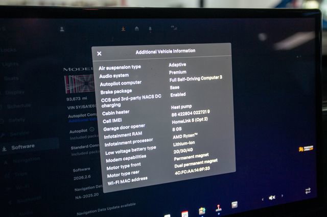 Used 2021 Tesla Model S Plaid image 7