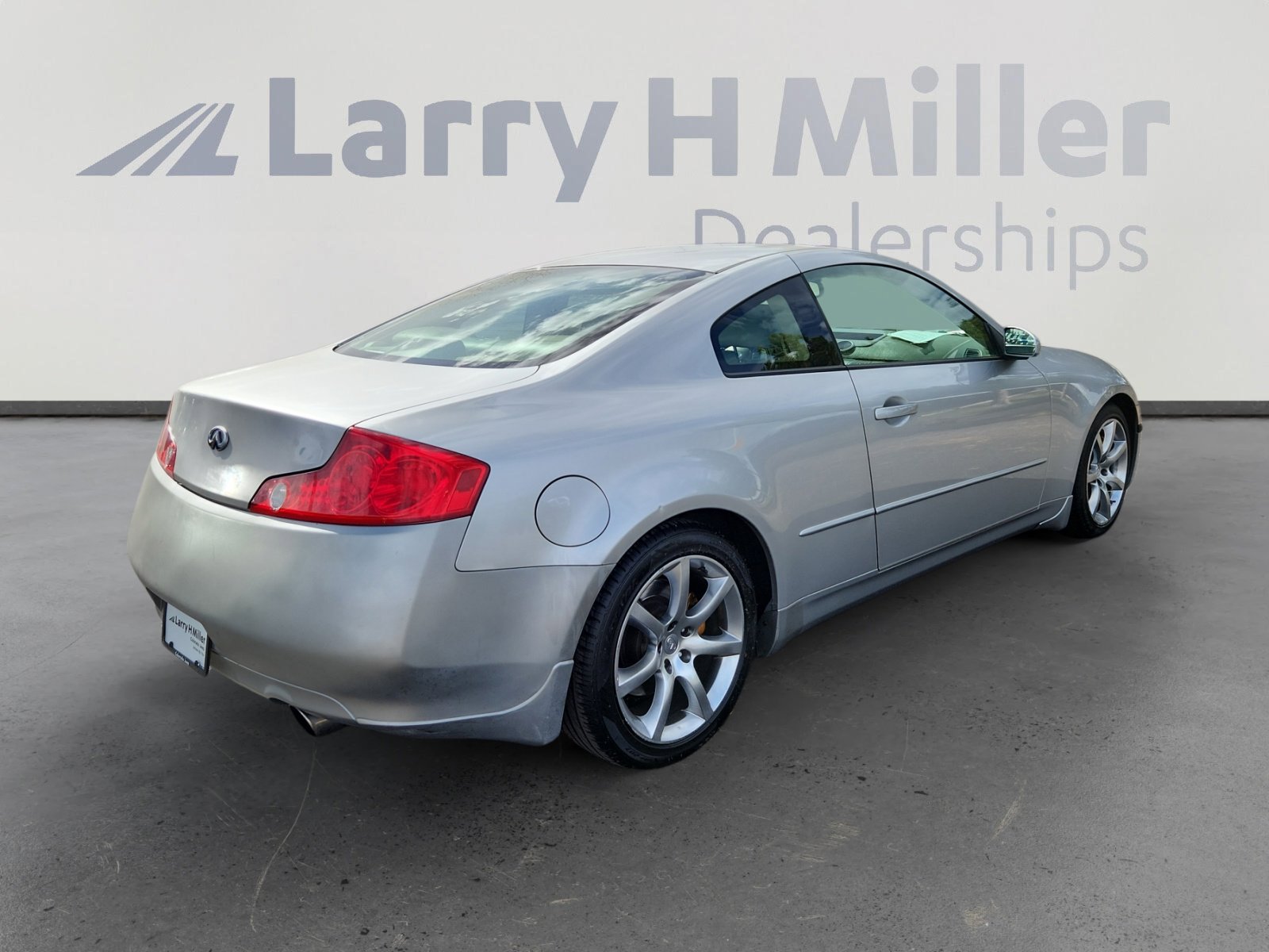 Used 2003 INFINITI G35 Coupe w/ Premium Pkg image 5