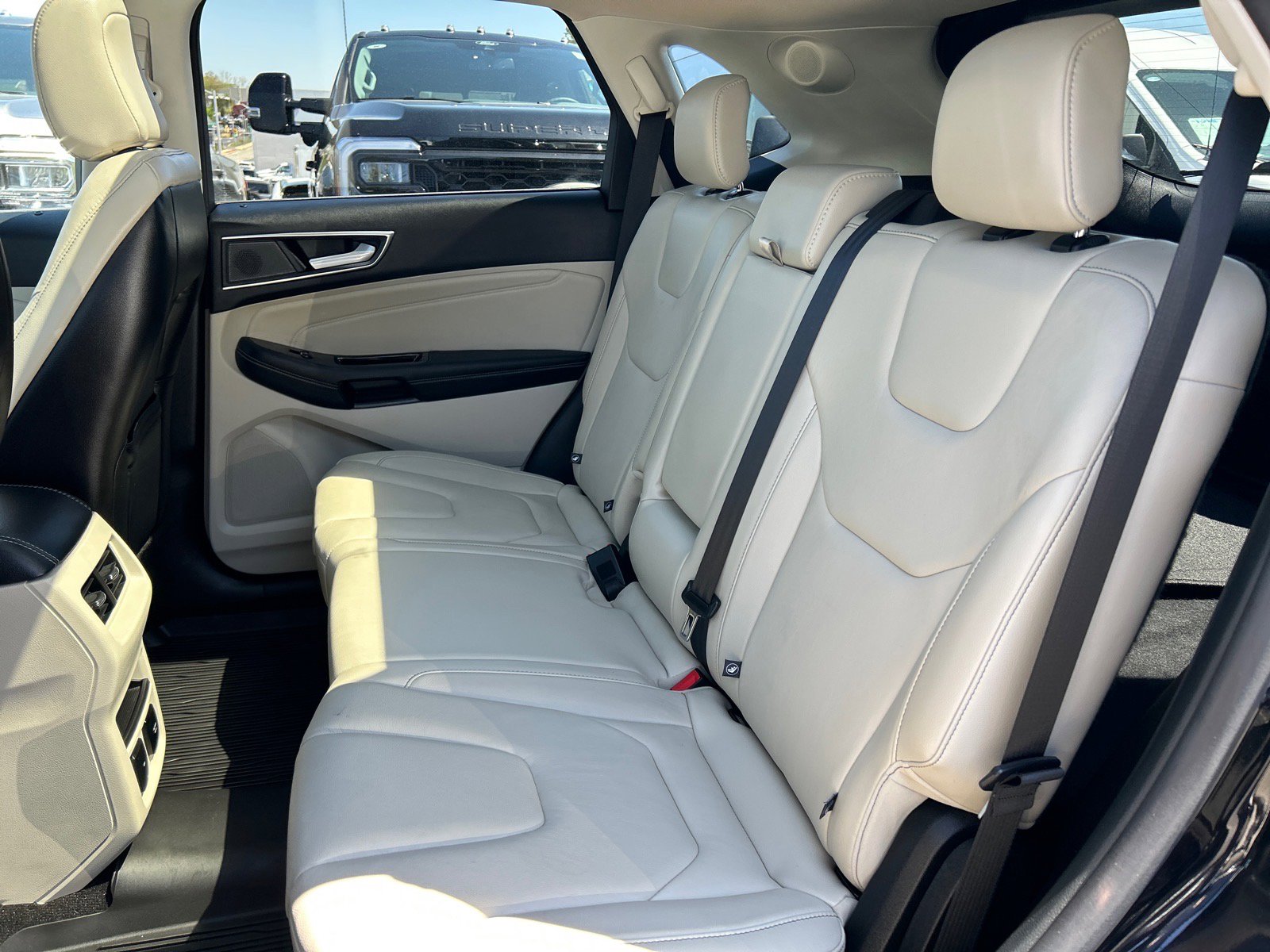Certified 2020 Ford Edge Titanium w/ Class II Trailer Tow Package AWD/4WD image 9