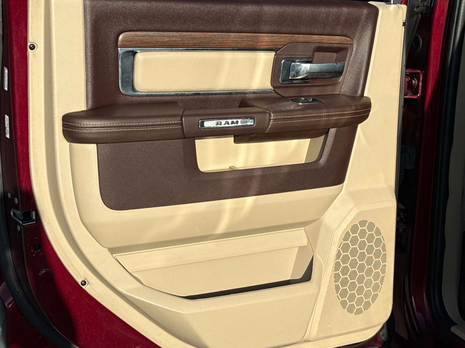 Used 2017 RAM 1500 Laramie w/ Convenience Group image 13