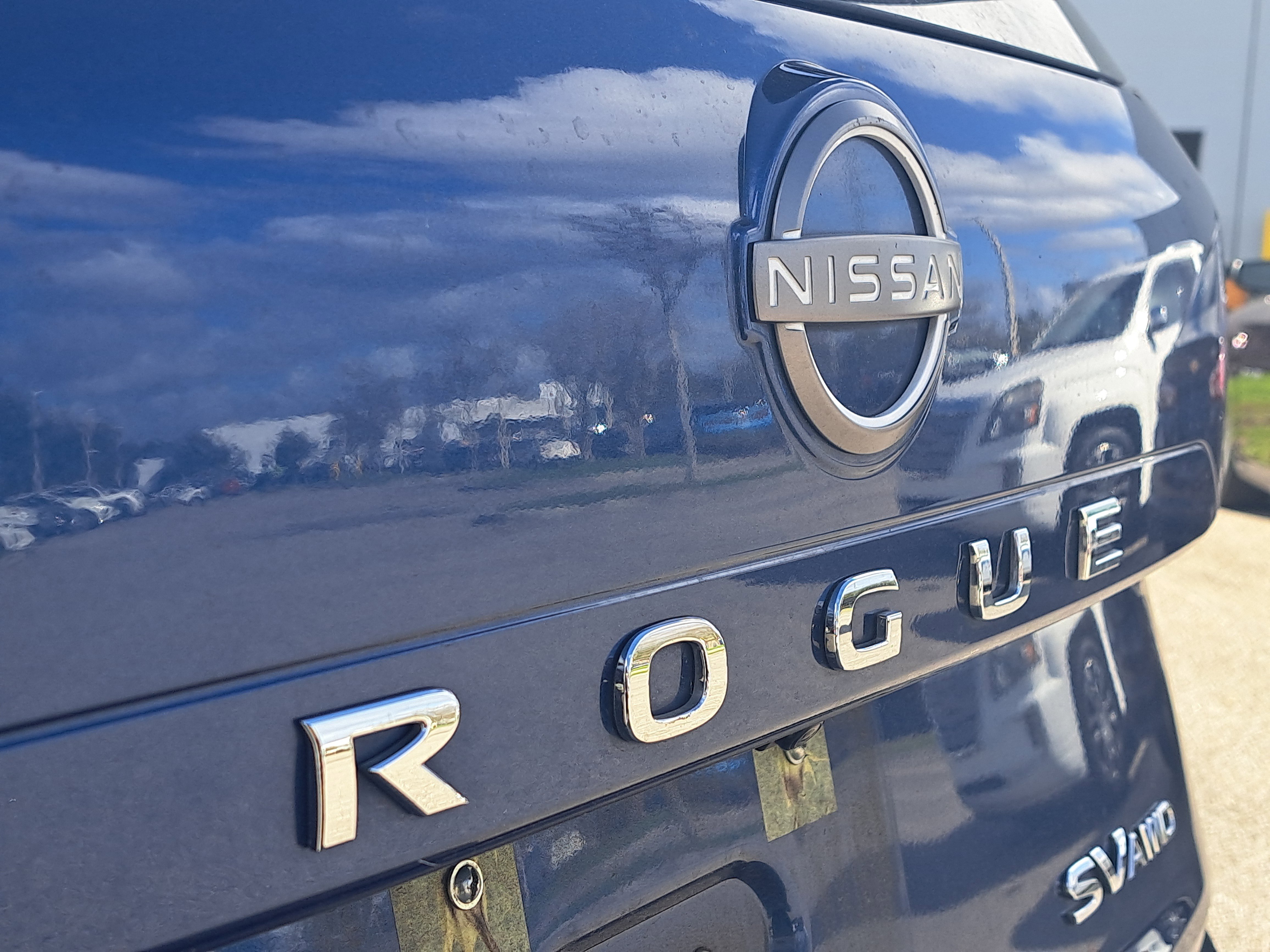 Certified 2023 Nissan Rogue SV image 9