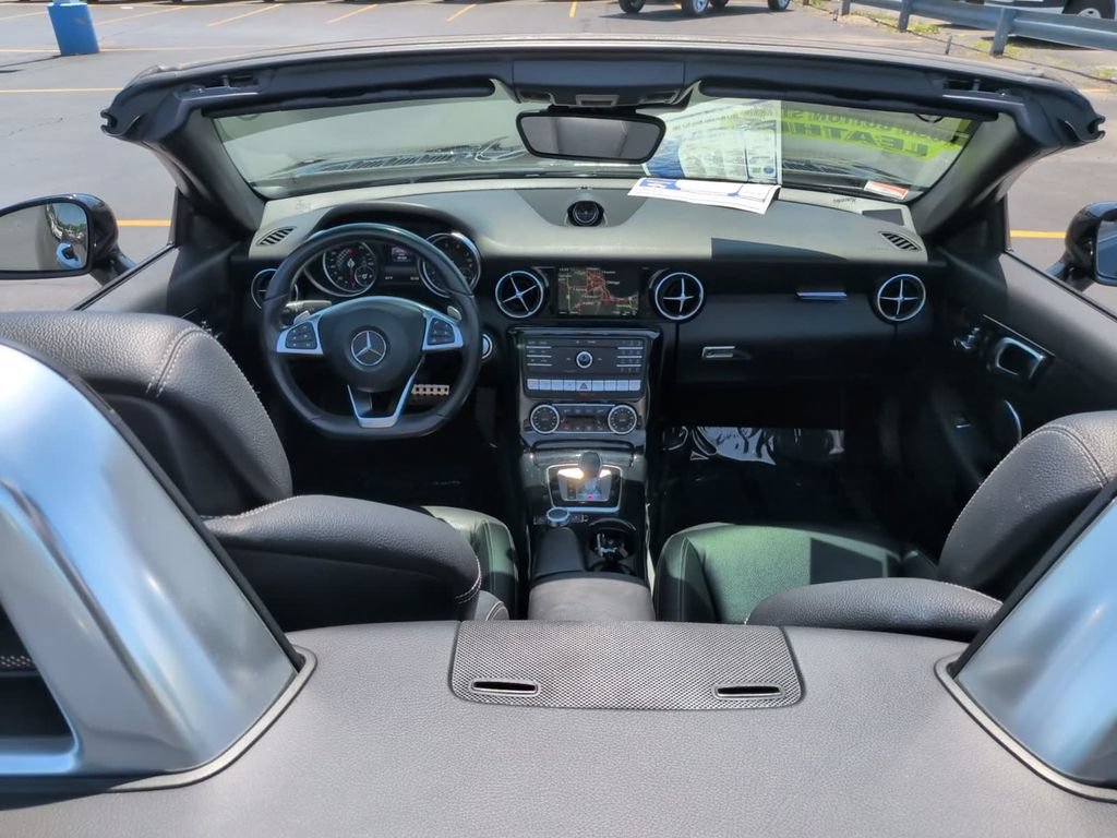 Used 2017 Mercedes-Benz SLC 300 image 16