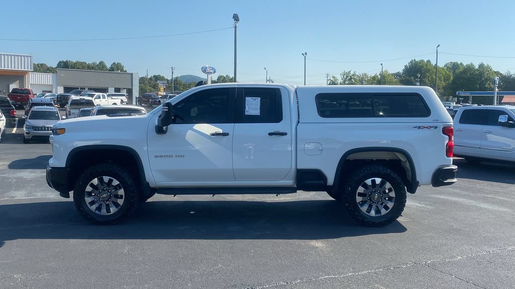 Used 2024 Chevrolet Silverado 2500 Custom w/ Custom Value Package AWD/4WD image 8